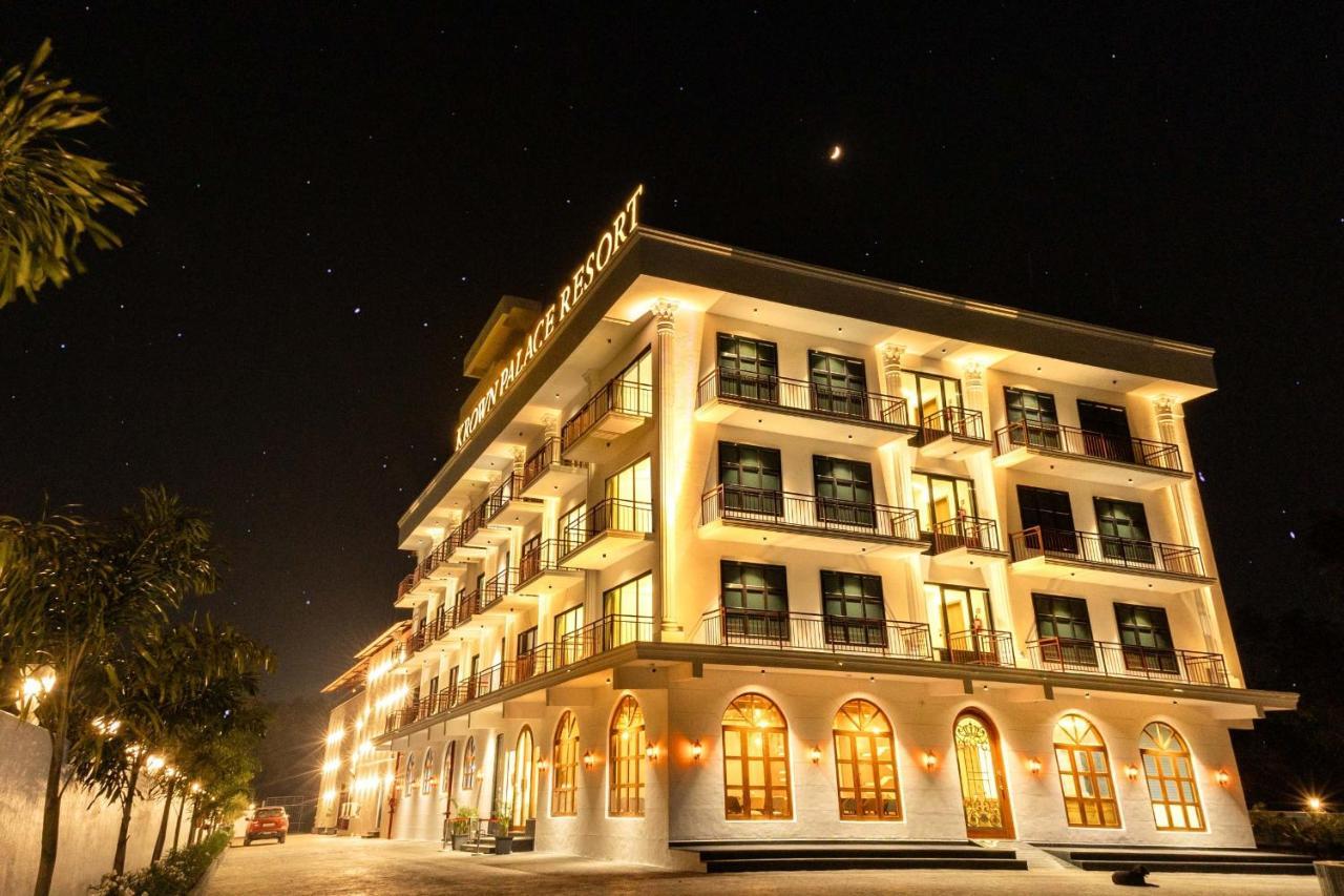 Krown Palace Resort ศิลวัสสา ภายนอก รูปภาพ